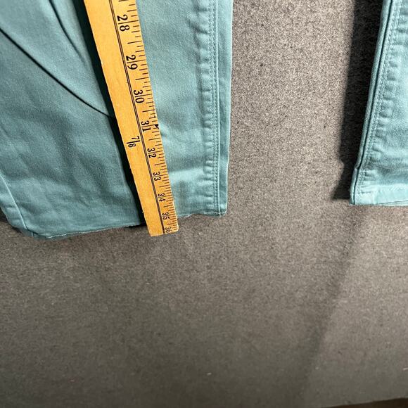 Laurie Felt Regular Wave Denim 5-Pocket Crop Straight Jeans Dusty Blue, Reg 12 - Picture 4 of 10